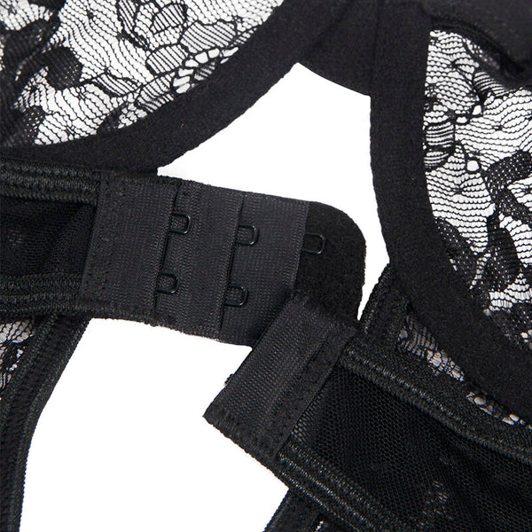 Subblime teddy con liga detalle encajes y tiras negro