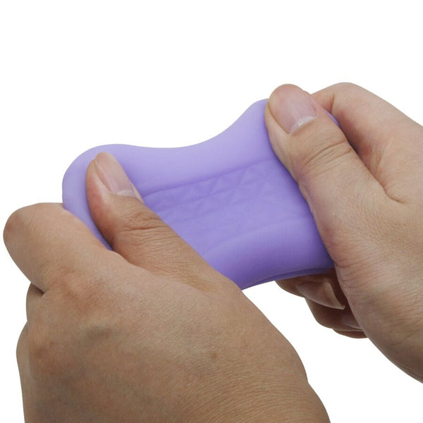 Pretty cory masturbador masculino morado