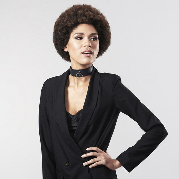 Bijoux collar con correa negro