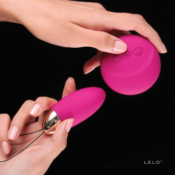 Lelo lyla 2 insignia design edition huevo masajeador fucsia