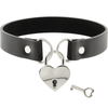 Coquette collar cuero vegano accesorio corazón con llave