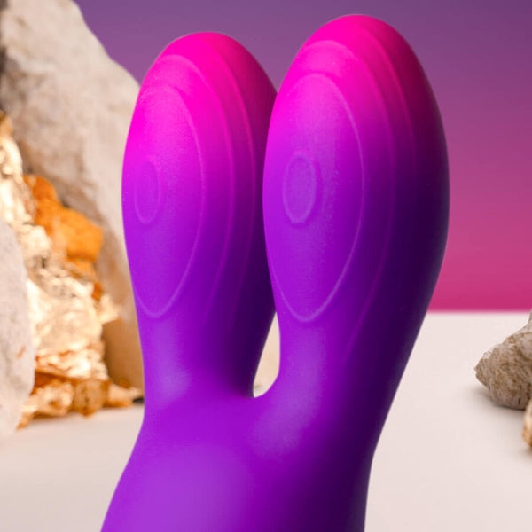Glo girl bunny vibrador flexible morado
