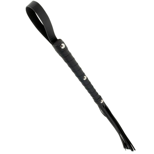 Fetish latigo azotador piel negro