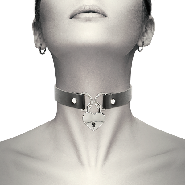 Coquette collar cuero vegano accesorio corazón con llave